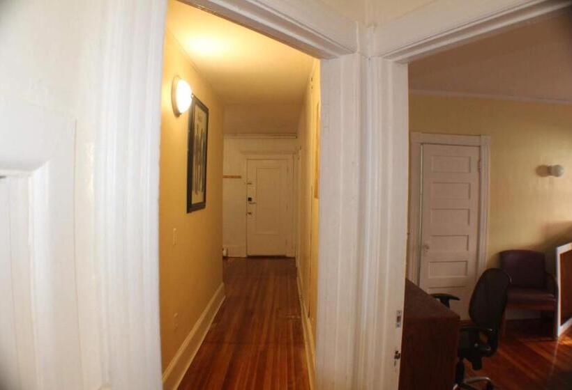 پانسیون West End Haven