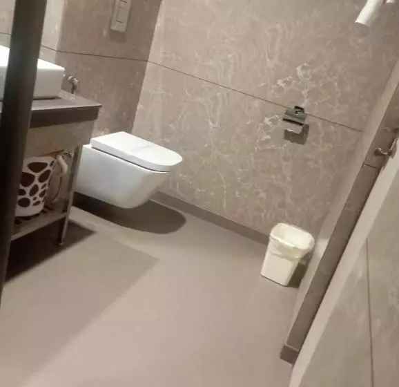 Pushpak Hotel & Convention