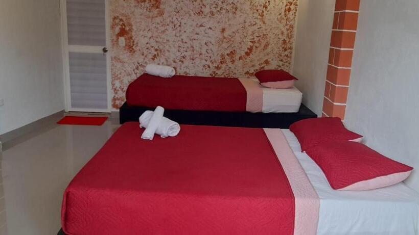 Szálló Posada High Tide