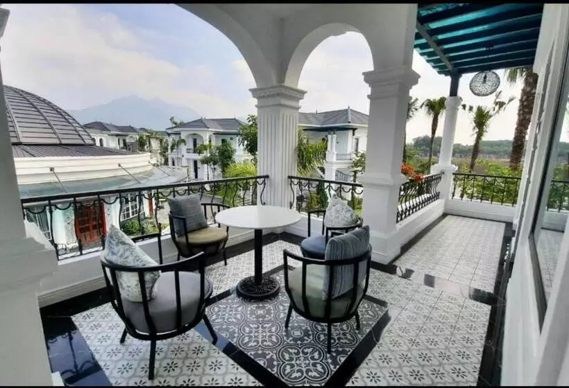تختخواب و صبحانه Biệt Thự đảo Kim Liên Vườn Vua