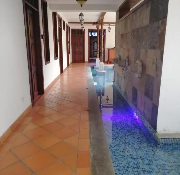 تختخواب و صبحانه Casa Carambolo