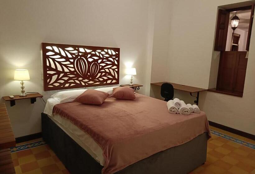 تختخواب و صبحانه Casa Carambolo