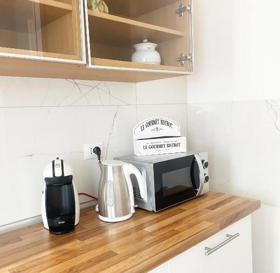 تختخواب و صبحانه Enjoy Pisa