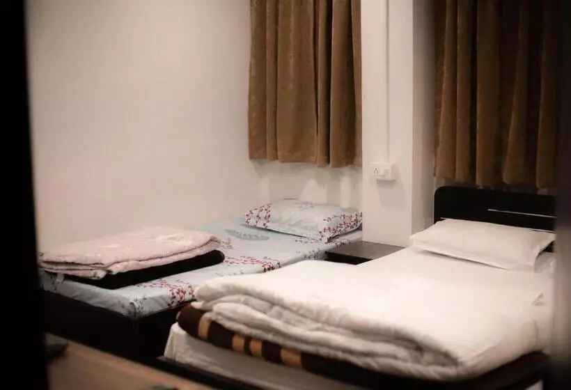 ベッドアンドブレックファースト Nerdvana Bunks Beds & Bites