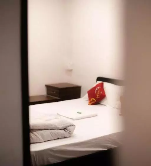 ベッドアンドブレックファースト Nerdvana Bunks Beds & Bites