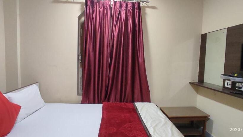 Hotel Ashirbad Deluxe