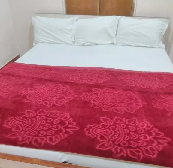 Hotelli Ashirbad Deluxe