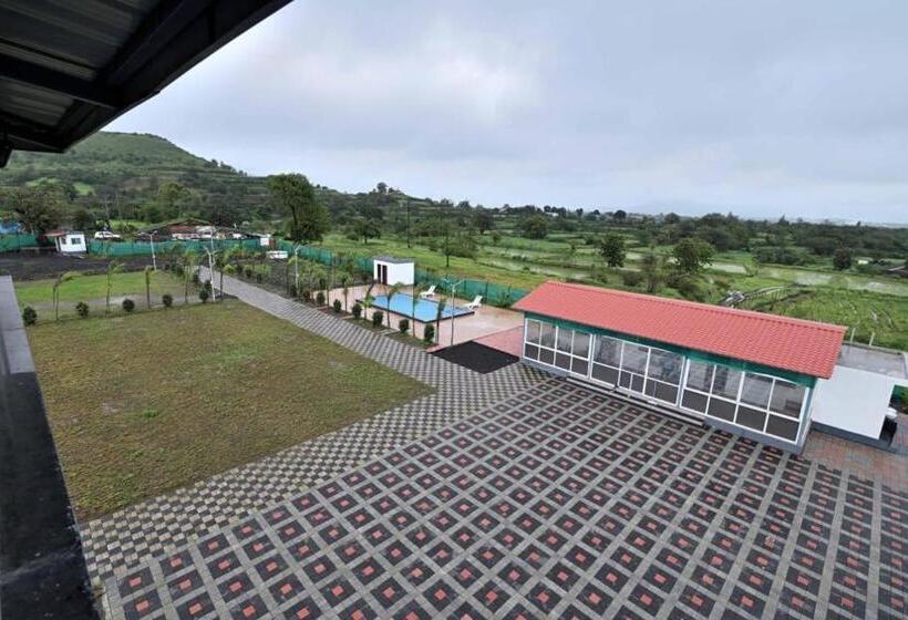 Отель Coconut County