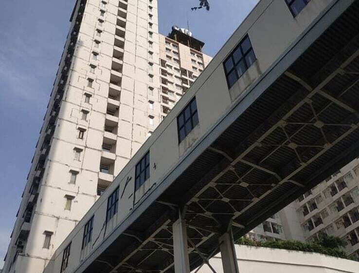 فندق Oyo Life 92745 The Margo Monthly Stay