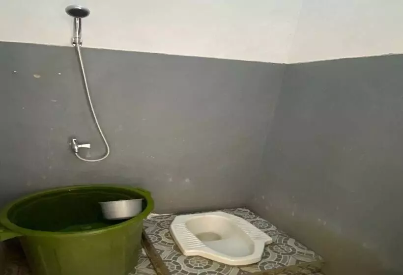 ホテル Oyo Life Kos Bu Luh Mangku