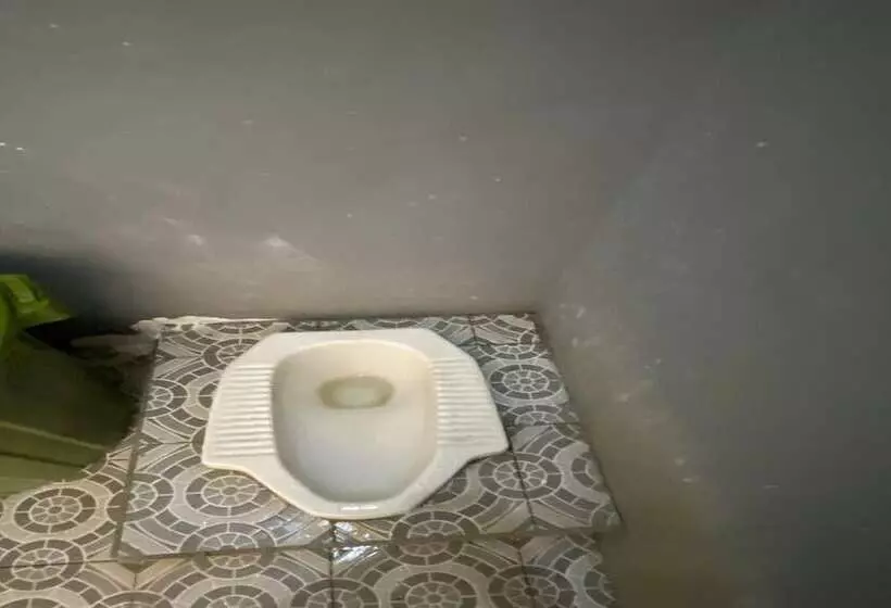 ホテル Oyo Life Kos Bu Luh Mangku