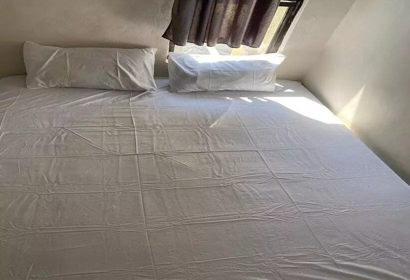 ホテル Oyo Life Kos Bu Luh Mangku