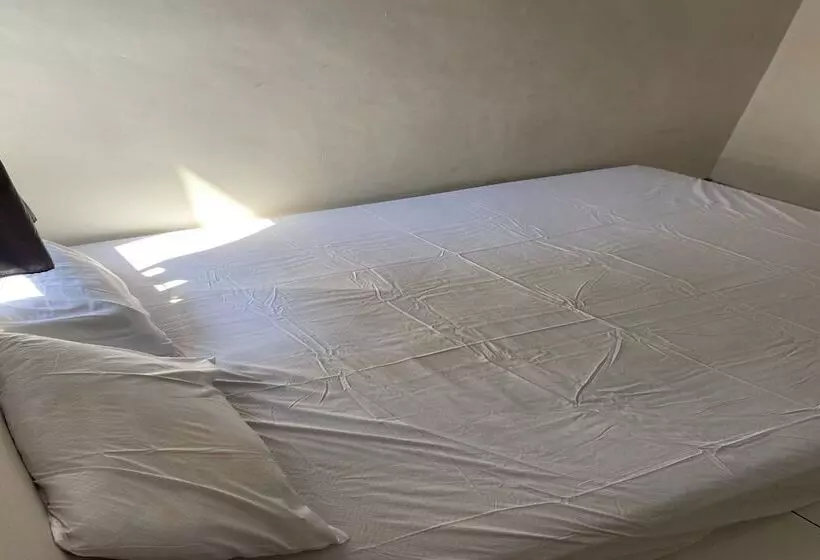 ホテル Oyo Life Kos Bu Luh Mangku