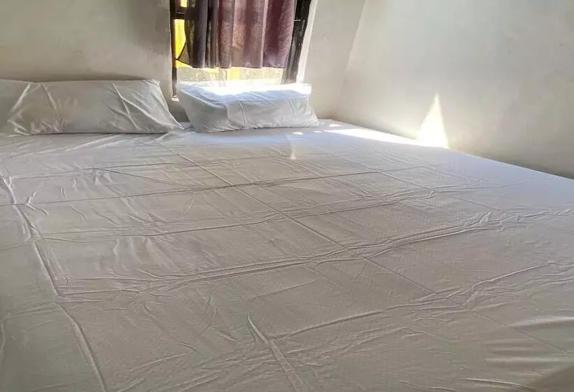 ホテル Oyo Life Kos Bu Luh Mangku