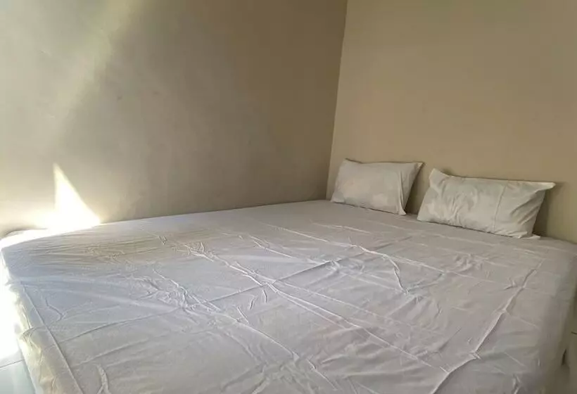 ホテル Oyo Life Kos Bu Luh Mangku