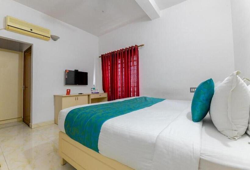 Hotelli Ritzy Village Residency