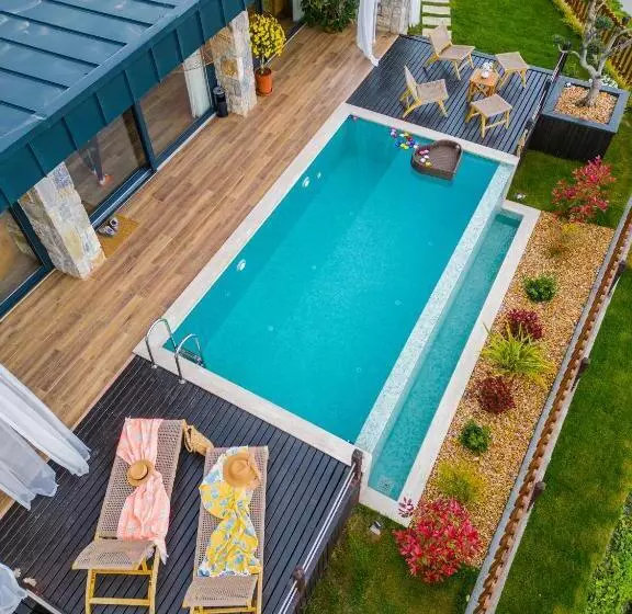 ペンション Mjoraste Sapanca Boutique Villas