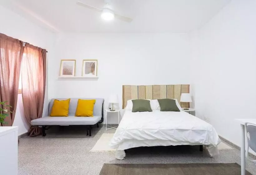 ペンション Eden Rentals B01 Surfy Stylish Bed&coffee Room