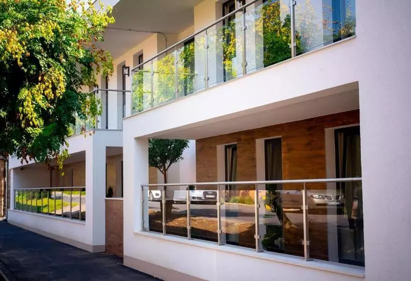 Aamiaismajoitus (B&B) Elixír Panzió