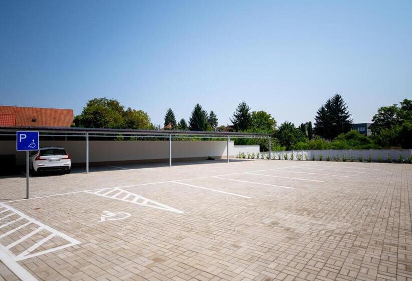 Bed and Breakfast Elixír Panzió