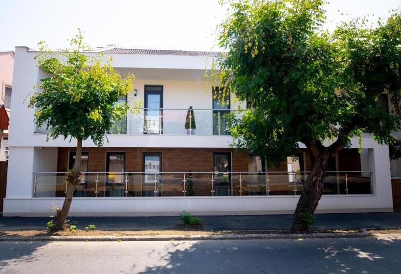 Bed and Breakfast Elixír Panzió