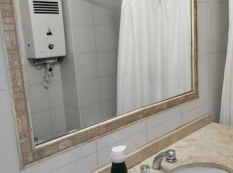 Bed & Breakfast Houselyon