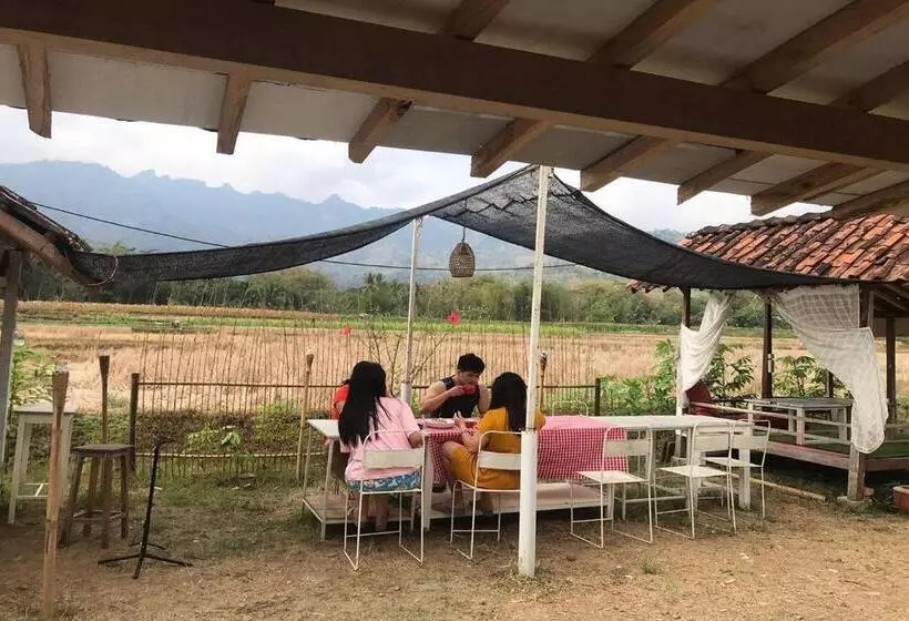 Hotelli Borobudur Luxury Glamping