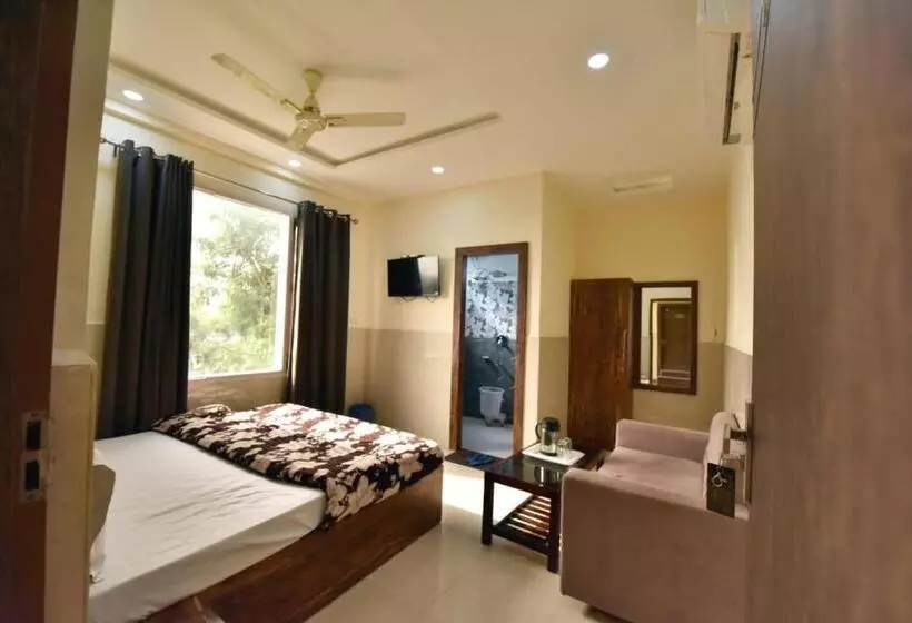 ホテル Royal Inn Jammu