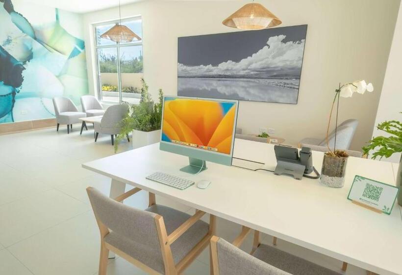 هتل Wyndham Garden El Morro Montecristi