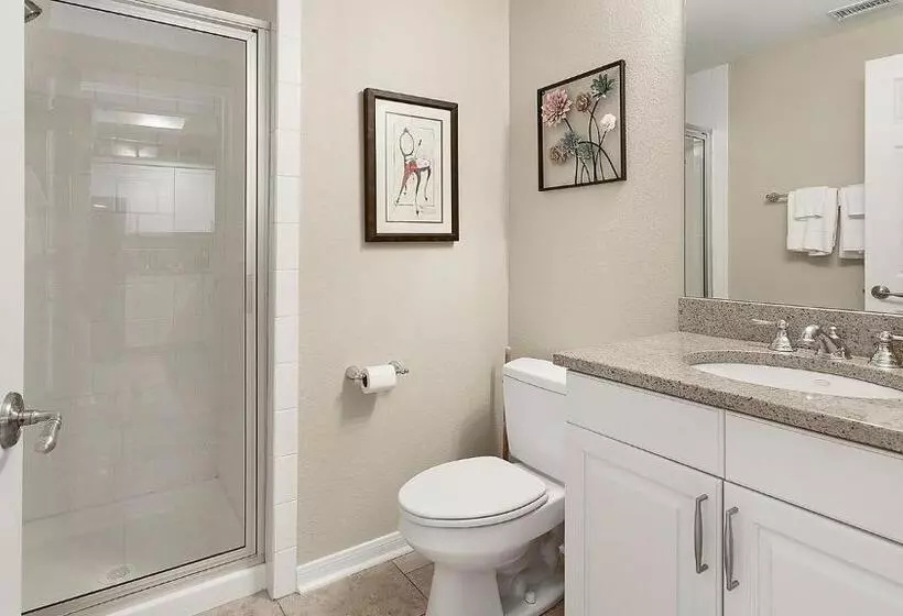 Lake Travis Stunning Waterfront, Sunset & Pool Views, Pet Friendly, Boat Ramp, Lago Vista, Texas