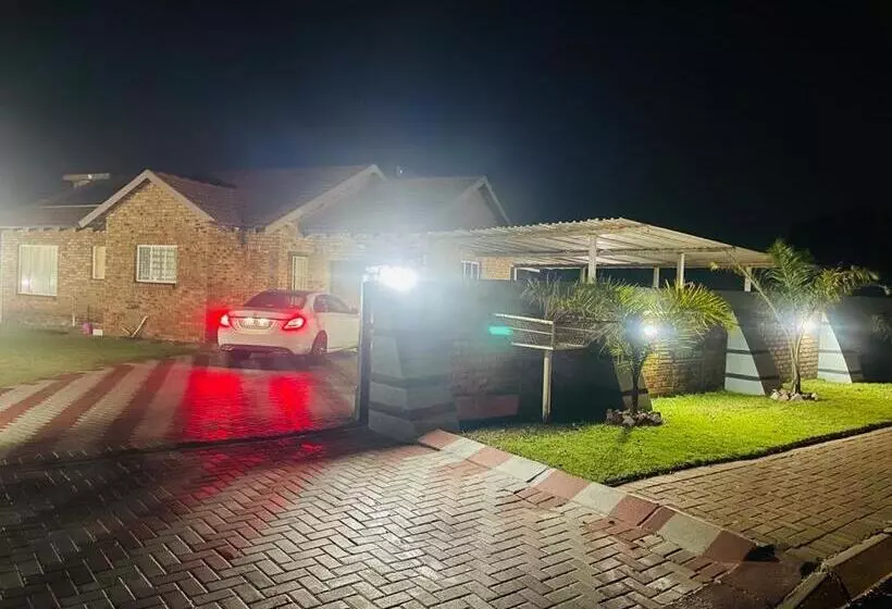 ペンション Bendalo Guest House