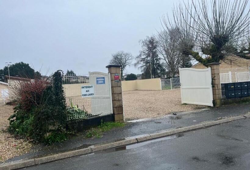 פנסיון Chambre Les Gites De La Gare