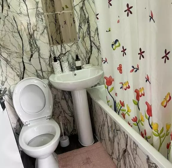 Majatalo Easy Room In London