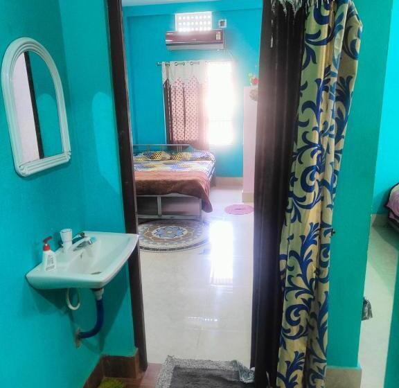 پانسیون Jharana Guest House