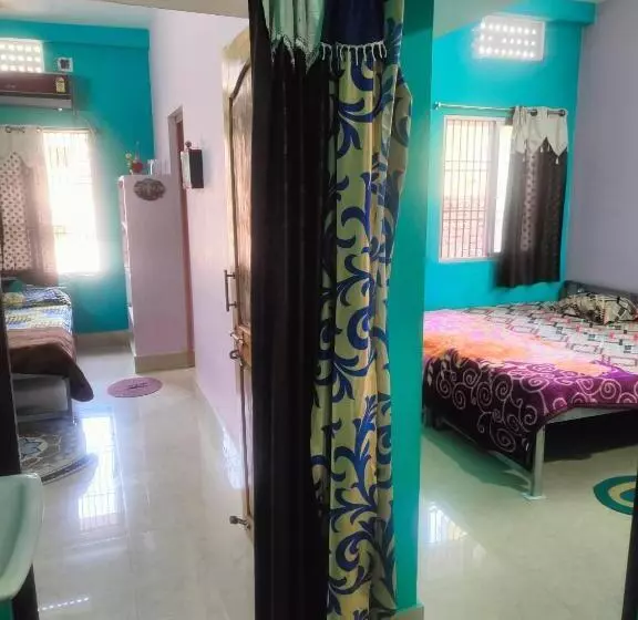 ペンション Jharana Guest House