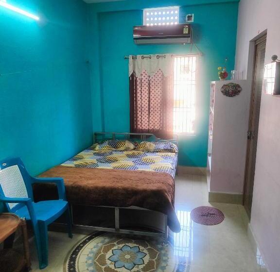 پانسیون Jharana Guest House