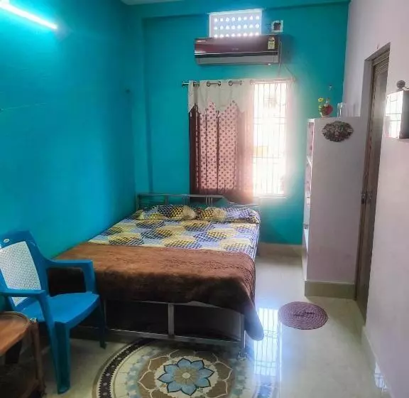 ペンション Jharana Guest House