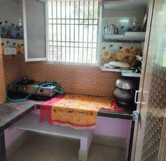 ペンション Jharana Guest House