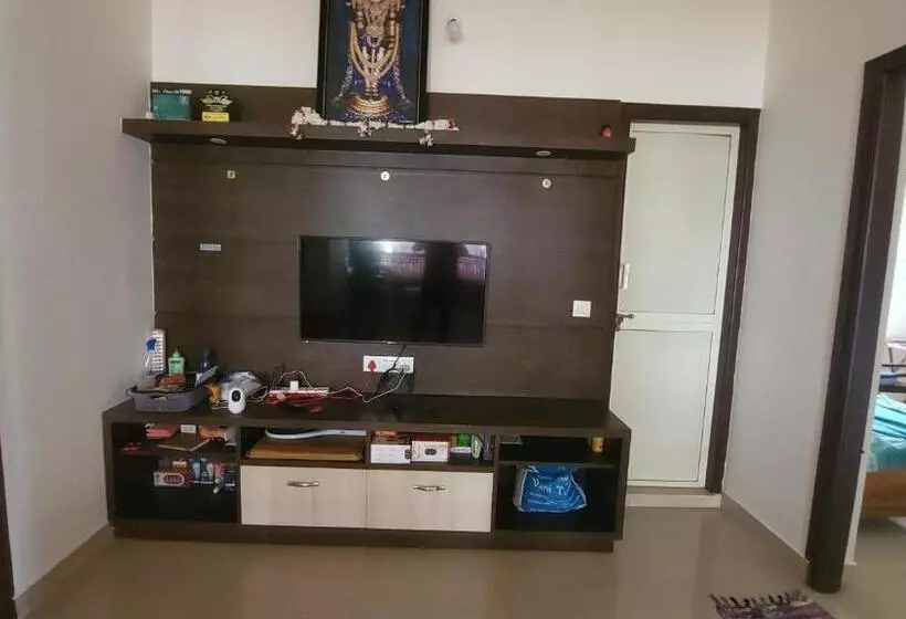 Pension Pradeep Kumar House
