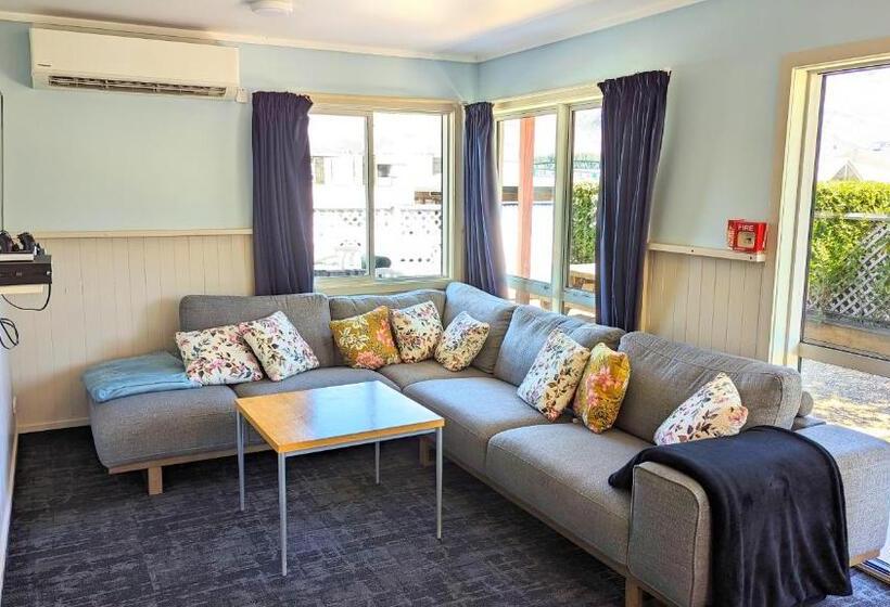 Adventure Wanaka Hostel