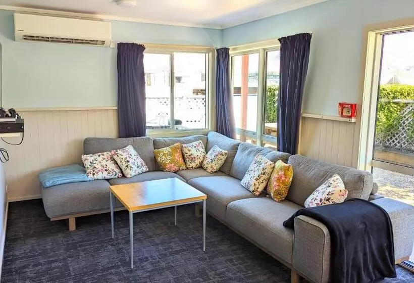 Adventure Wanaka Hostel