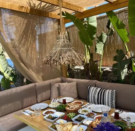 Aamiaismajoitus (B&B) Mükellef Gümüşlük