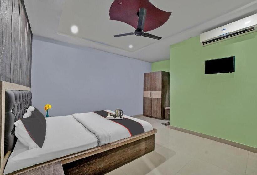 Collection O 93200 Hotel Reasturent