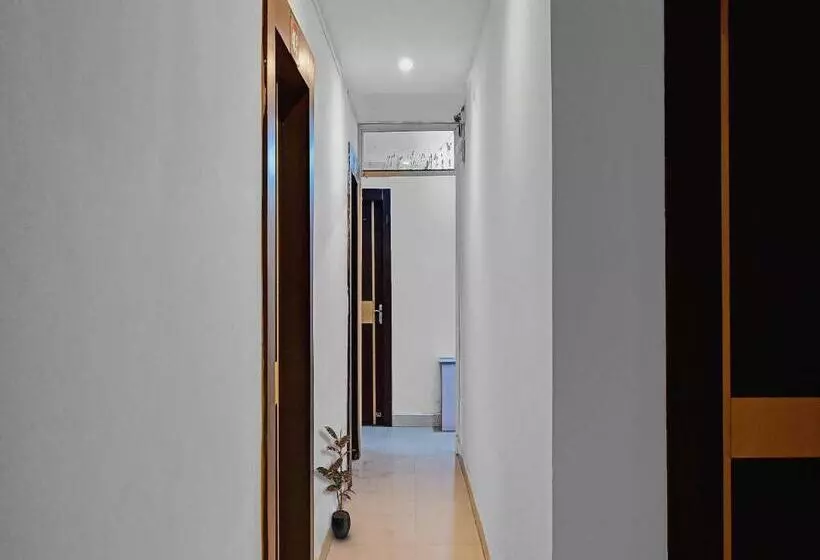 Flagship Hotel Greenmoods
