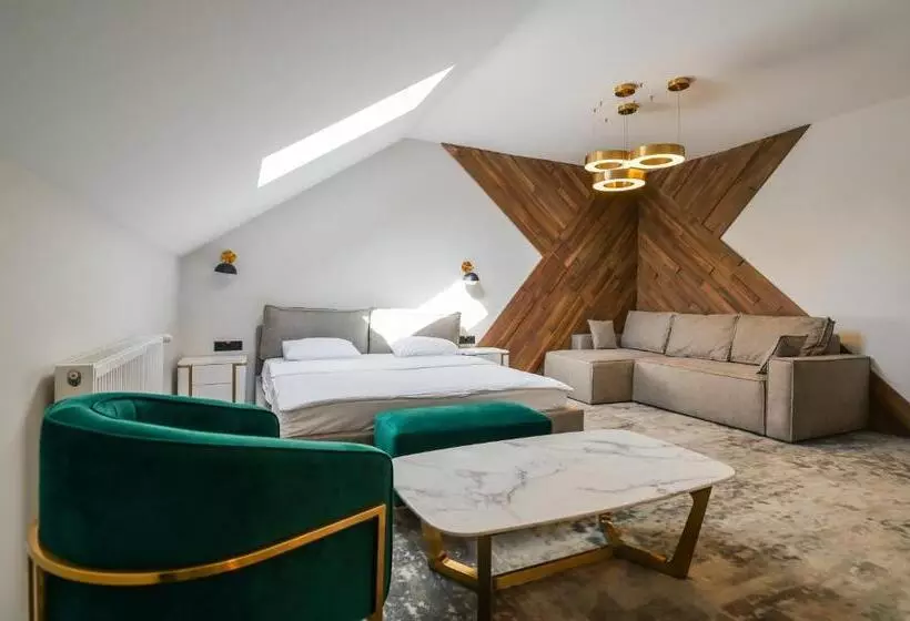 ホテル садиба на кодимі