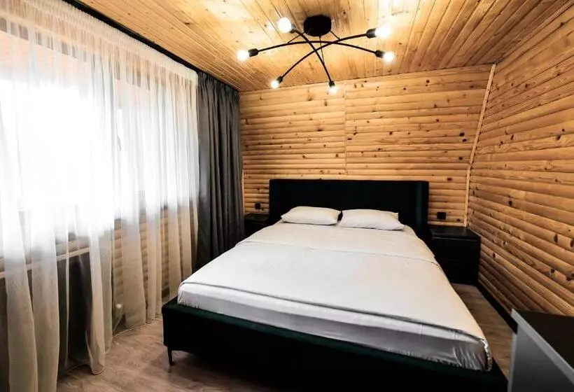 ホテル садиба на кодимі