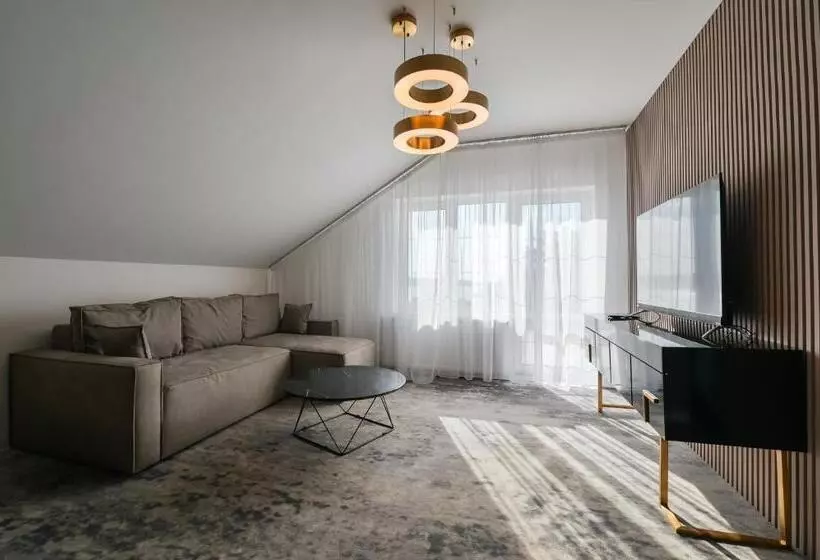 ホテル садиба на кодимі