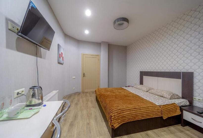 בית מלון כפרי окремі номери поруч з південним вокзалом