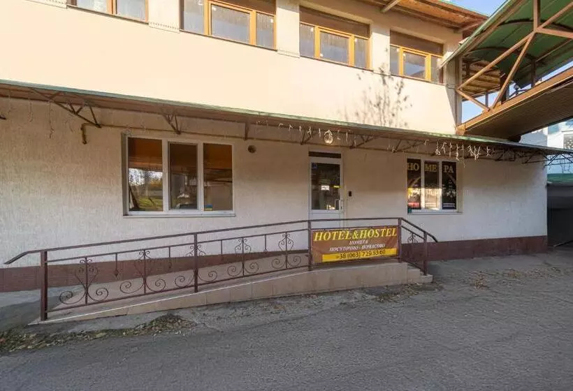 هتل окремі номери поруч з південним вокзалом