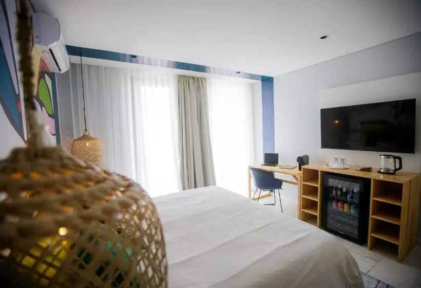 هتل Cowork Lab Suites